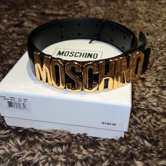Moschino Logo Buckle Croc-Embossed Leather Belt Size 38 XS 2/4 - Picture 5 of 9